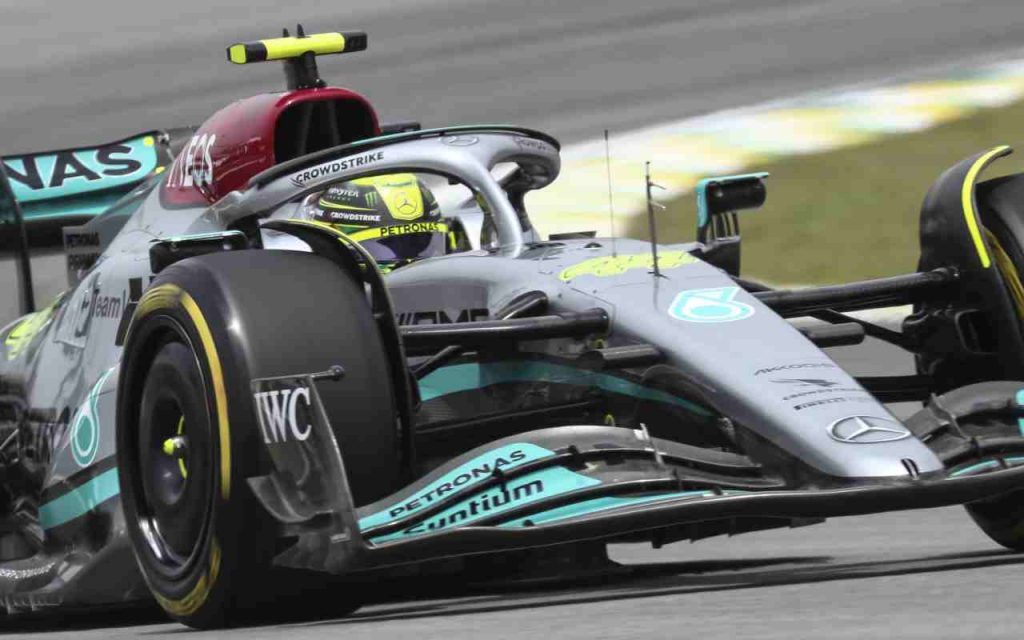 Lewis Hamilton su Mercedes (Ansa Foto)