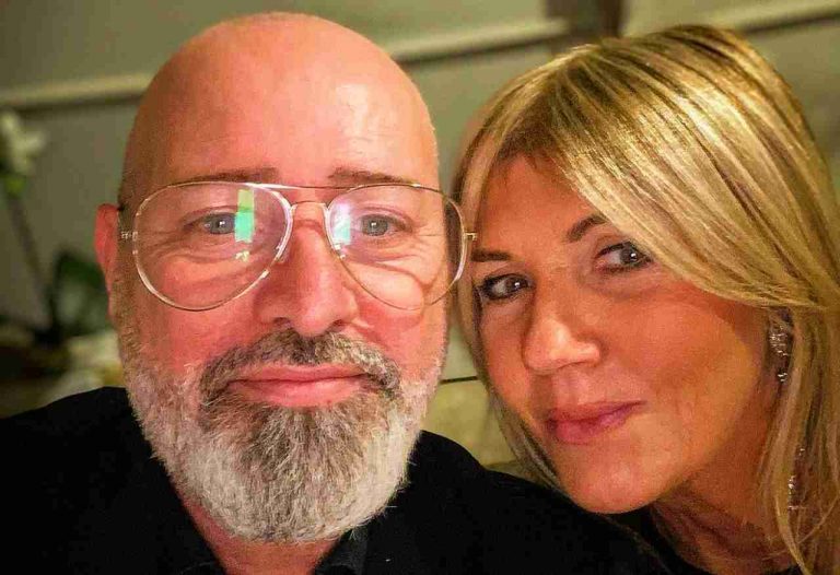 Stefano Bonaccini, sua moglie è uno schianto l'avete mai vista? Stefano Bonaccini, sua moglie è uno schianto l'avete mai vista?