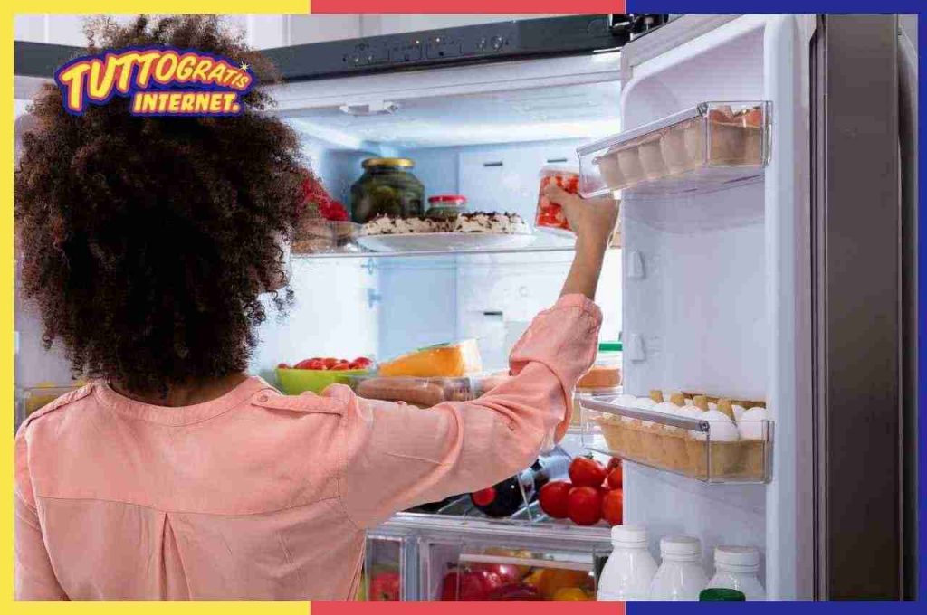 Posizionare i cibi in frigorifero