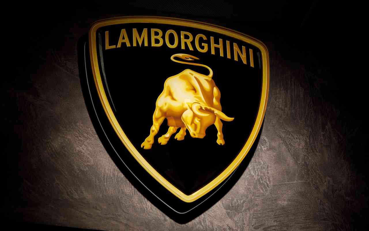 Questa Lamborghini vale quanto 2 Ferrari: scopriamo l'incredibile motivo