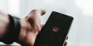 Il trucco su Instagram per eliminare tutti i post sul tuo profilo
