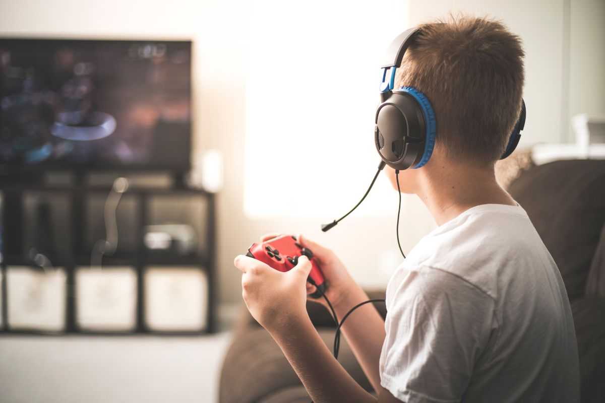 Videogame per bambini spinge contenuti adulti