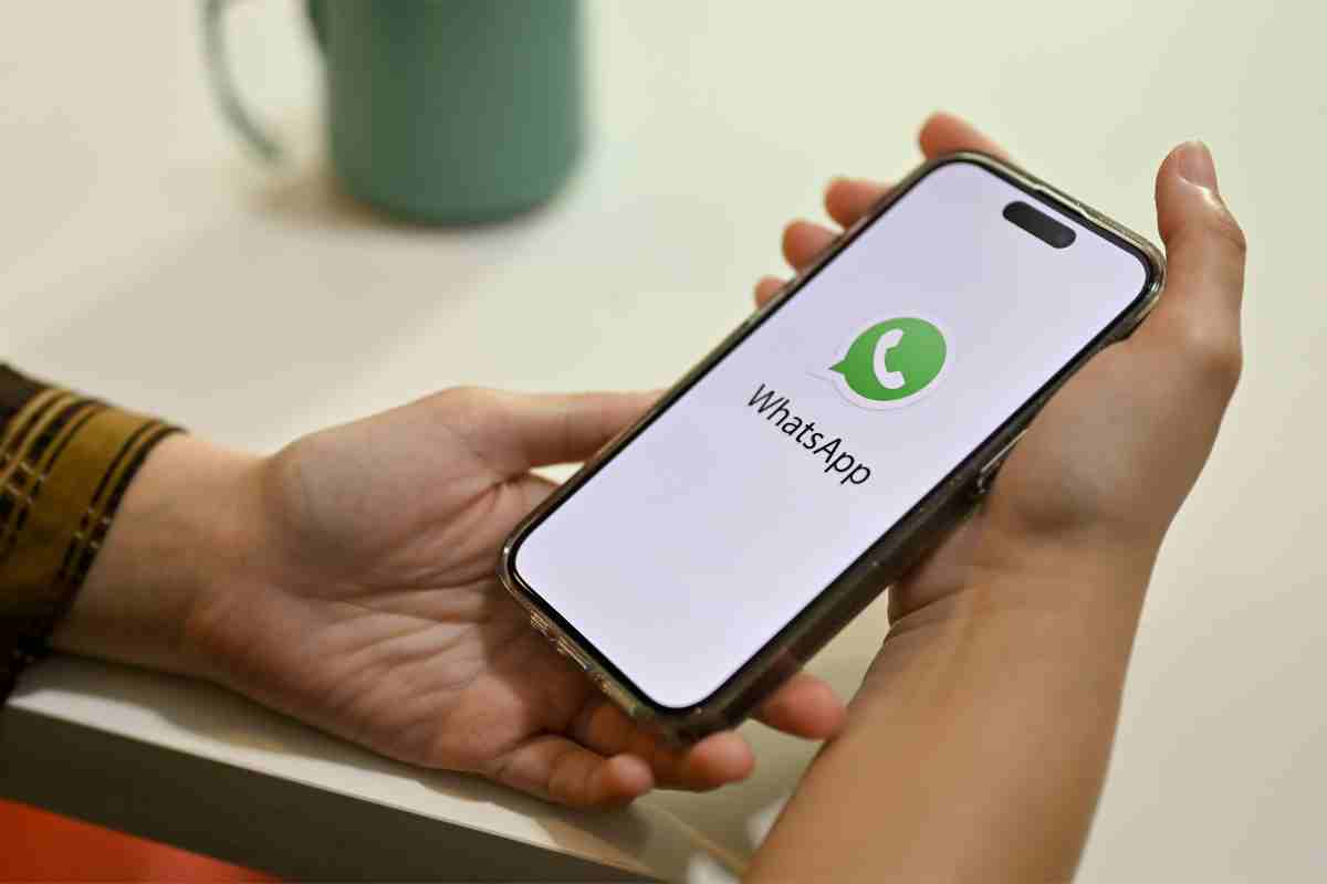 Errore WhatsApp: scaricare tre app copia